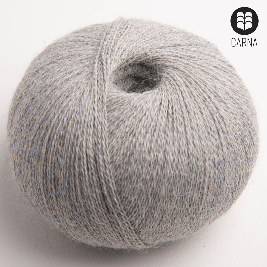 GARNA Alba Babyalpaka: 129 Lysegrå