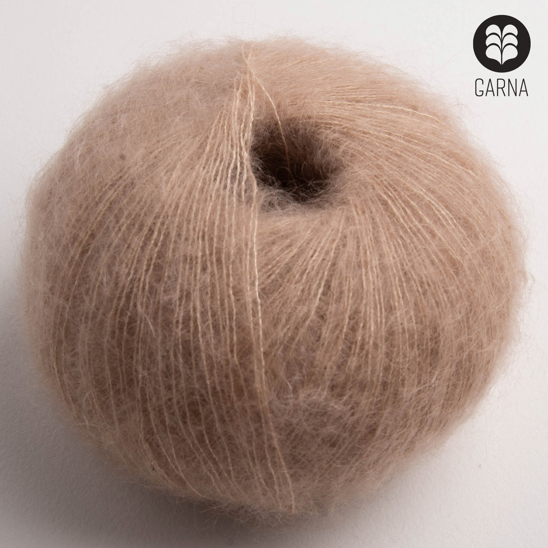 GARNA Cava Seiden-Mohair Garn: 220 Champagne