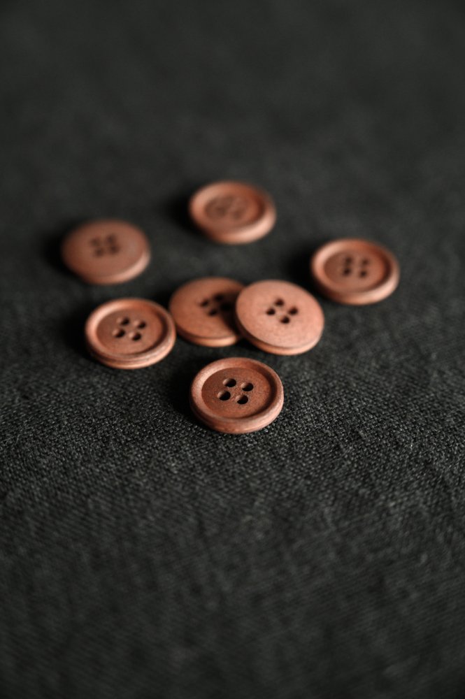 Merchant & Mills - Braun / Roter Baumwollknopf 15 mm