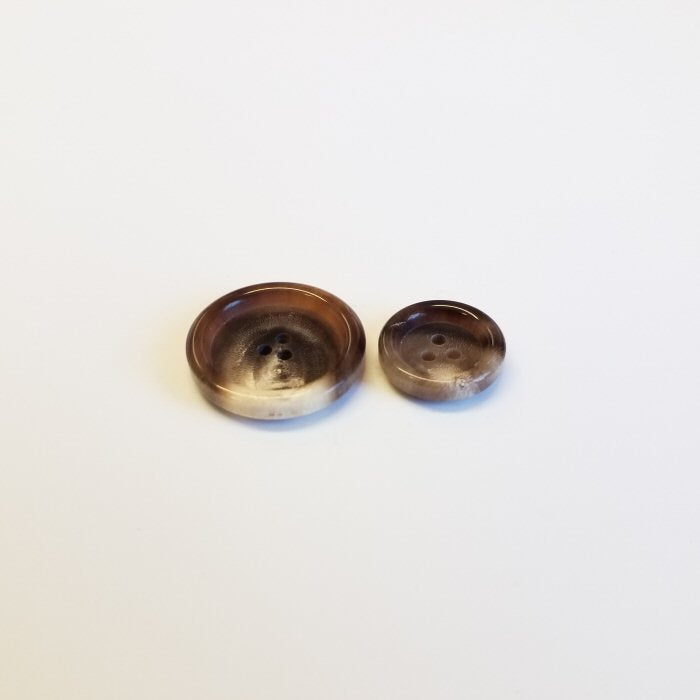 Büffelhornknopf 39: Braun meliert