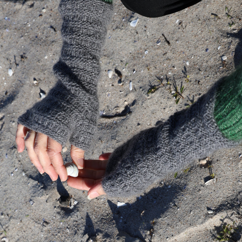 Gloves No. 1 My Favourite Things Knitwear - Strickpaket Lammwolle