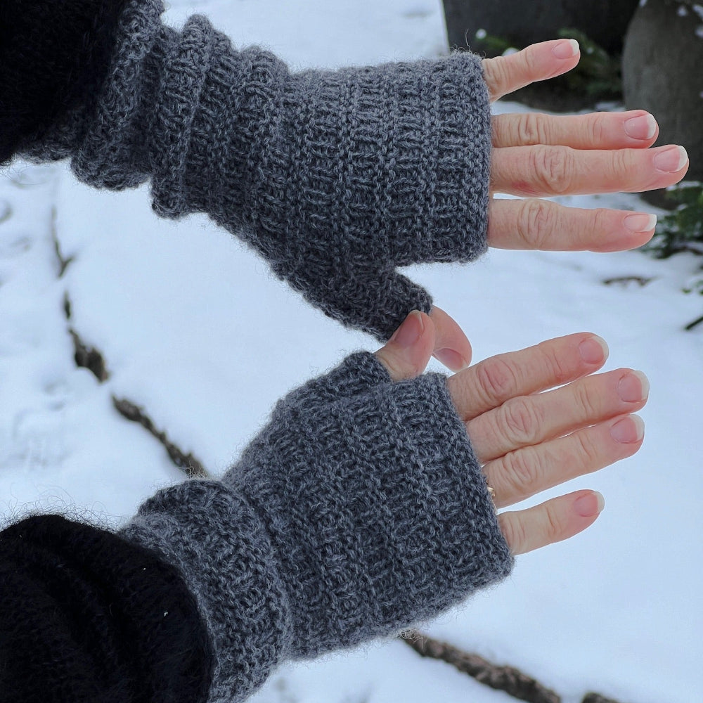 Gloves No. 1 My Favourite Things Knitwear - Strickpaket Lammwolle