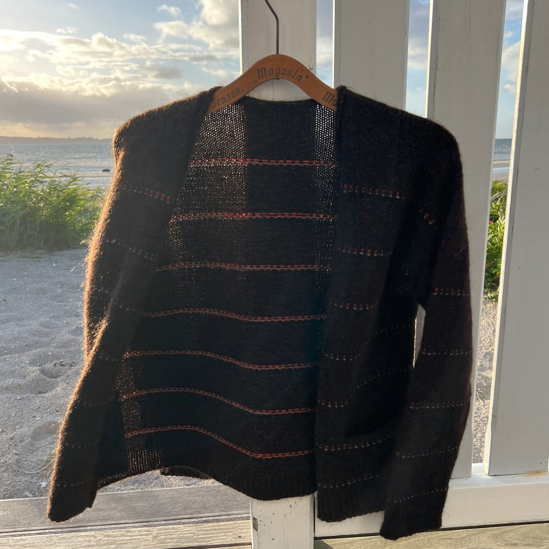 Adventskalender – Strickset mit 4 Geschenken (Nonno Cardigan)