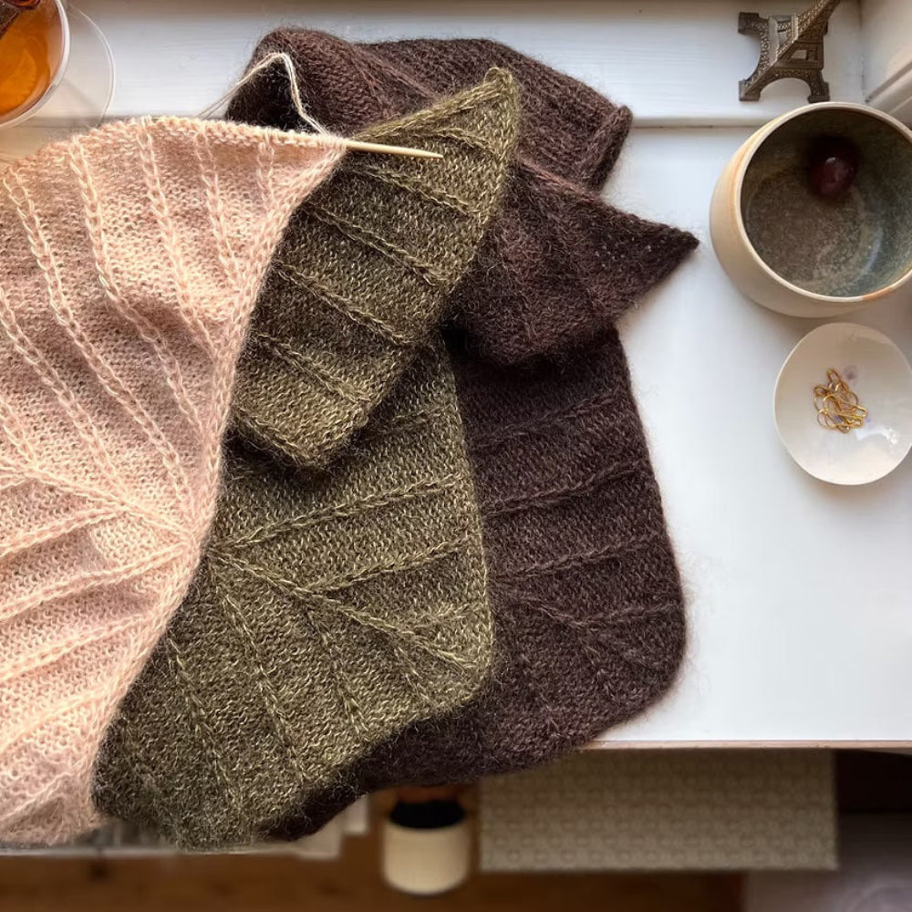 Linea Scarf Triangular Refined Knitwear Garnset (ohne Anleitung) aus Kaschmir