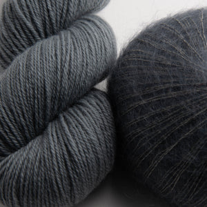 N: 628 Blågrå / C: 634 Petroleumsgrå