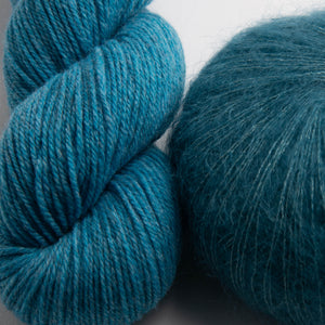 N: 657 Meleret turkis / C: 661 Mørk turkis