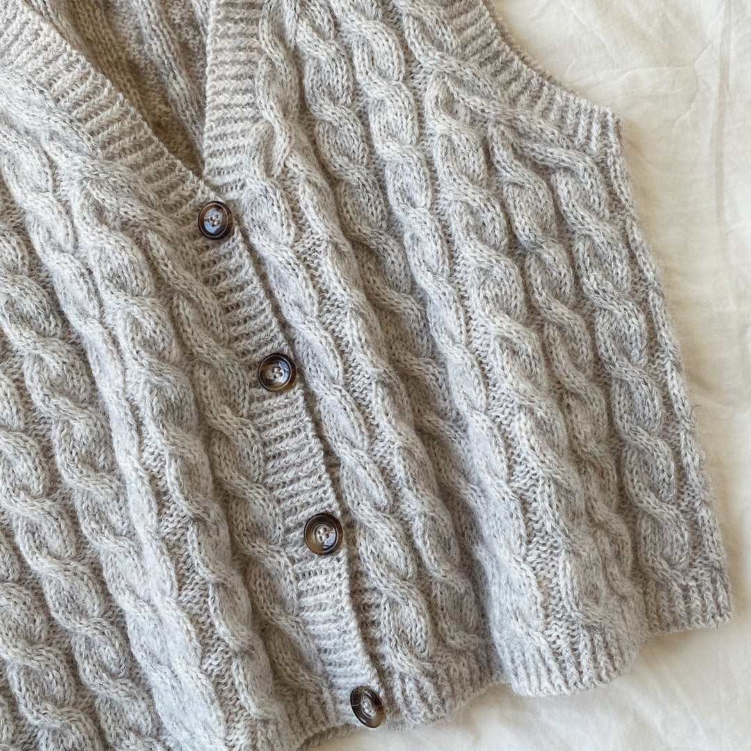 Vest No. 8 My Favourite Things Knitwear – Strickpaket