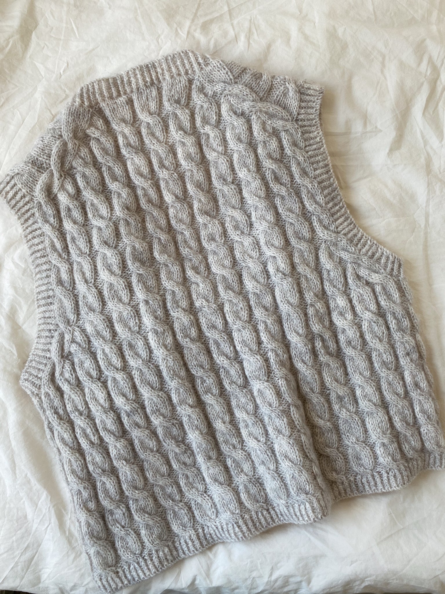 Vest No. 8 My Favourite Things Knitwear – Strickpaket
