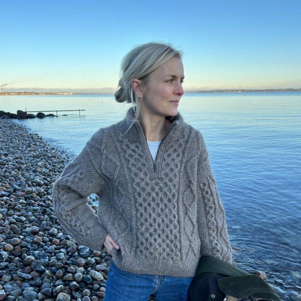 Dagmar Zipper Sweater PetiteKnit - Strickpaket