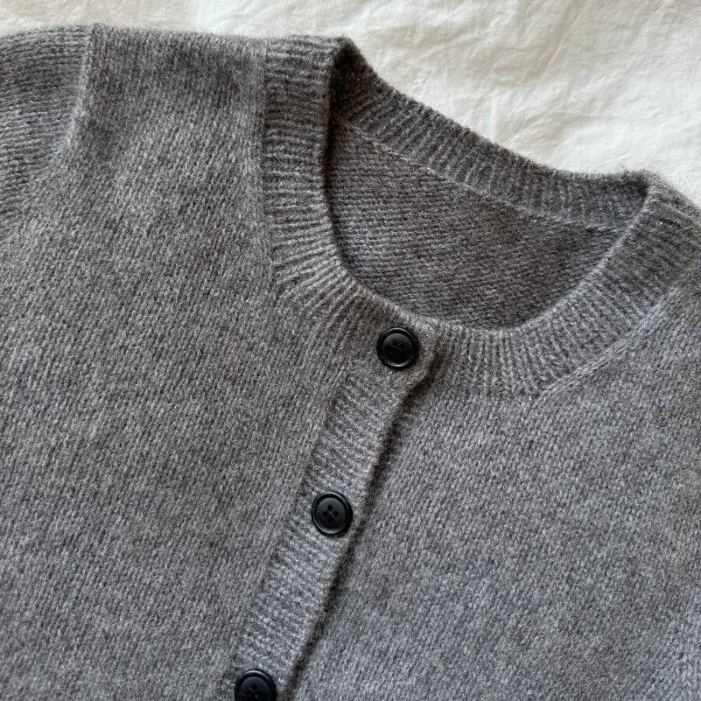 Maggie Cardigan PetiteKnit - Strickpaket Kaschmir