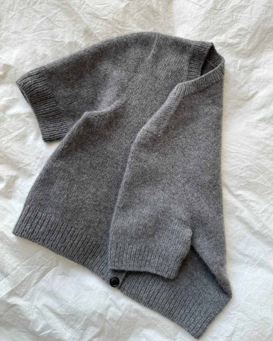 Maggie Cardigan PetiteKnit - Strickpaket Kaschmir