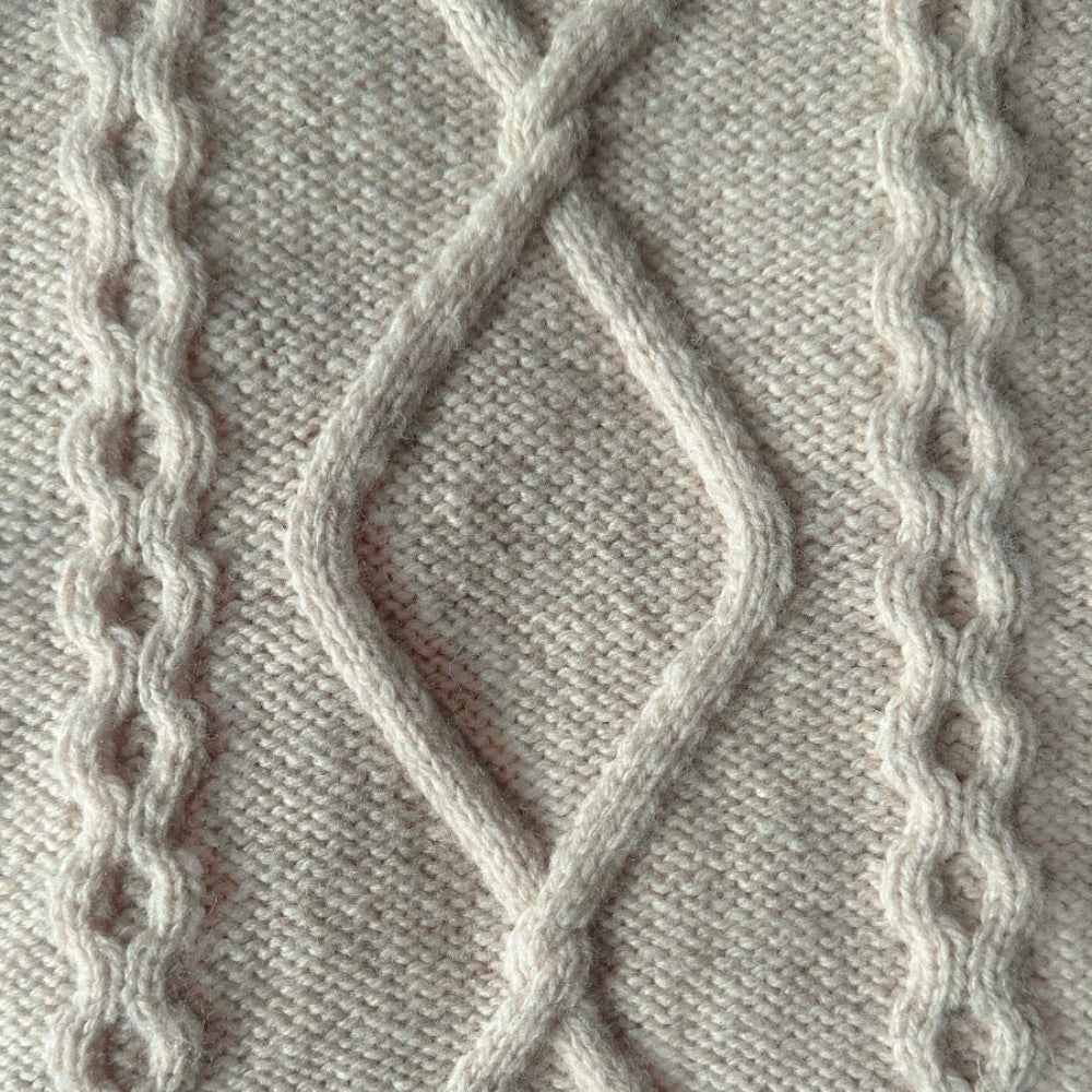 Saga Sweater PetiteKnit - Strickkit