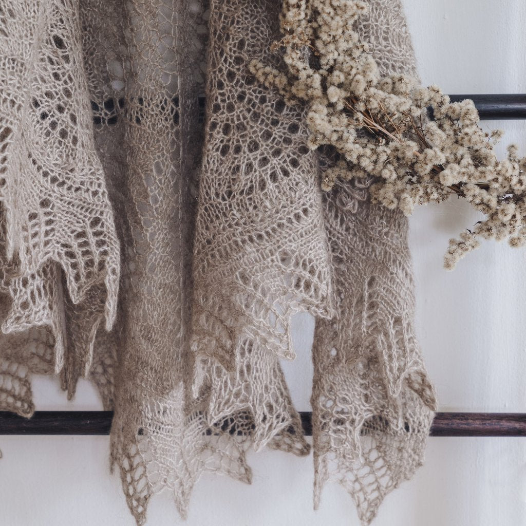 Garna garn mønster eventyr-sjal cumulus cashmere