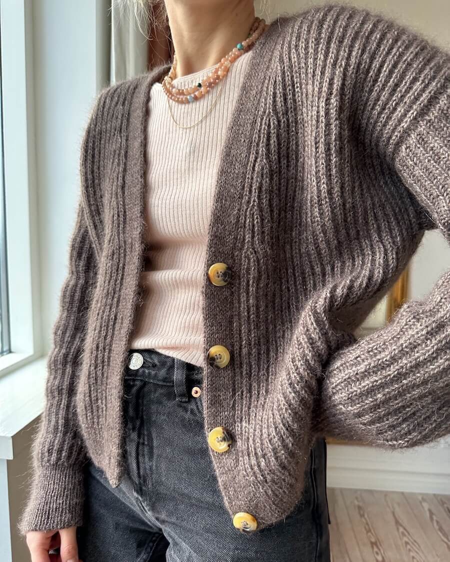 Agnete Cardigan PetiteKnit - Strickpaket