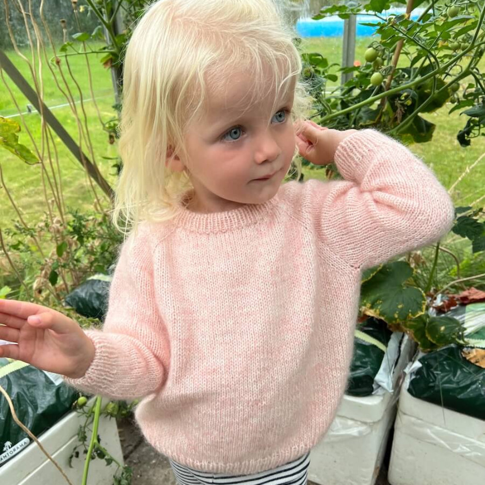 Monday Sweater Junior Strickpaket - PetiteKnit