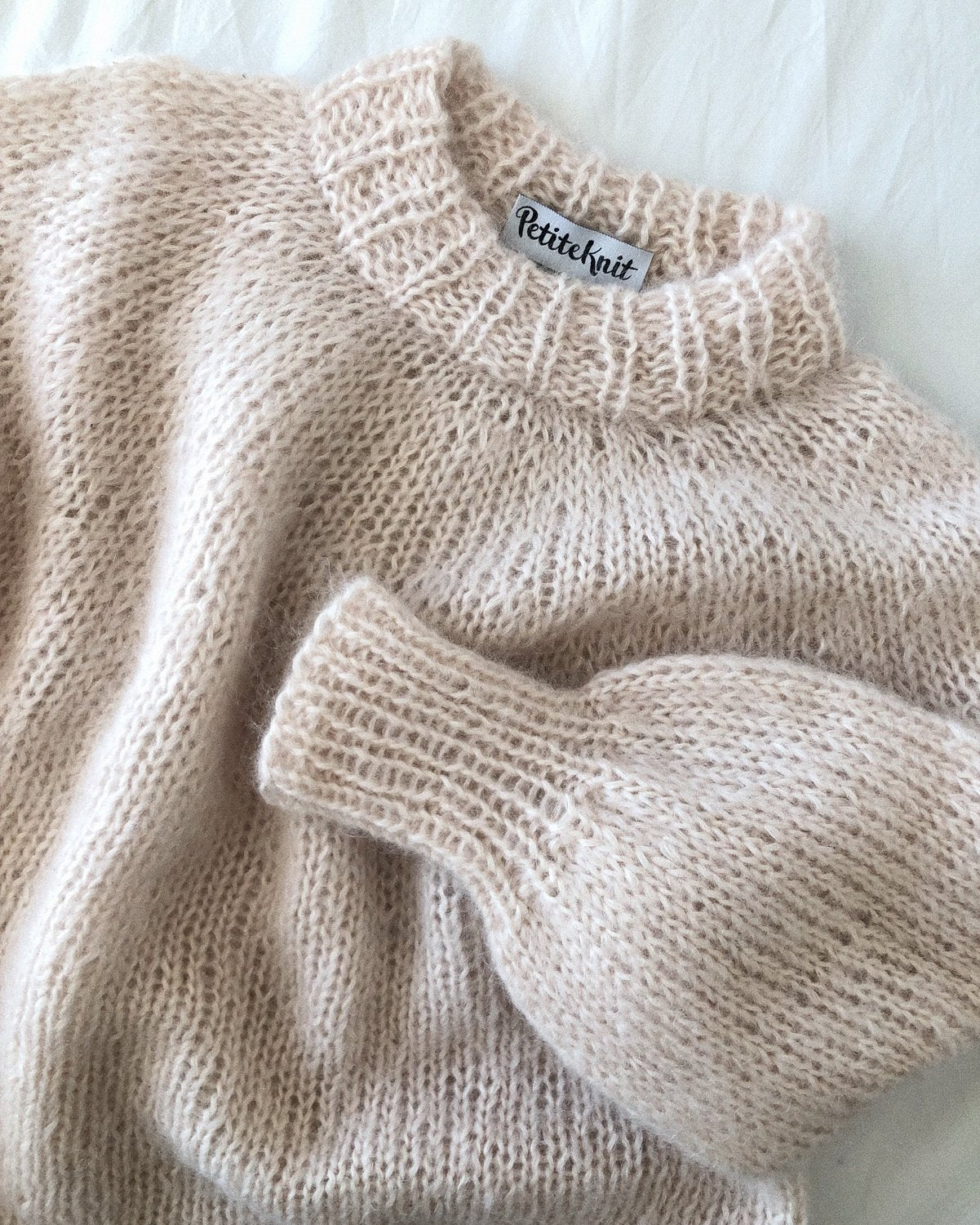Saturday Night Sweater PetiteKnit - Strickpaket Mohairseide