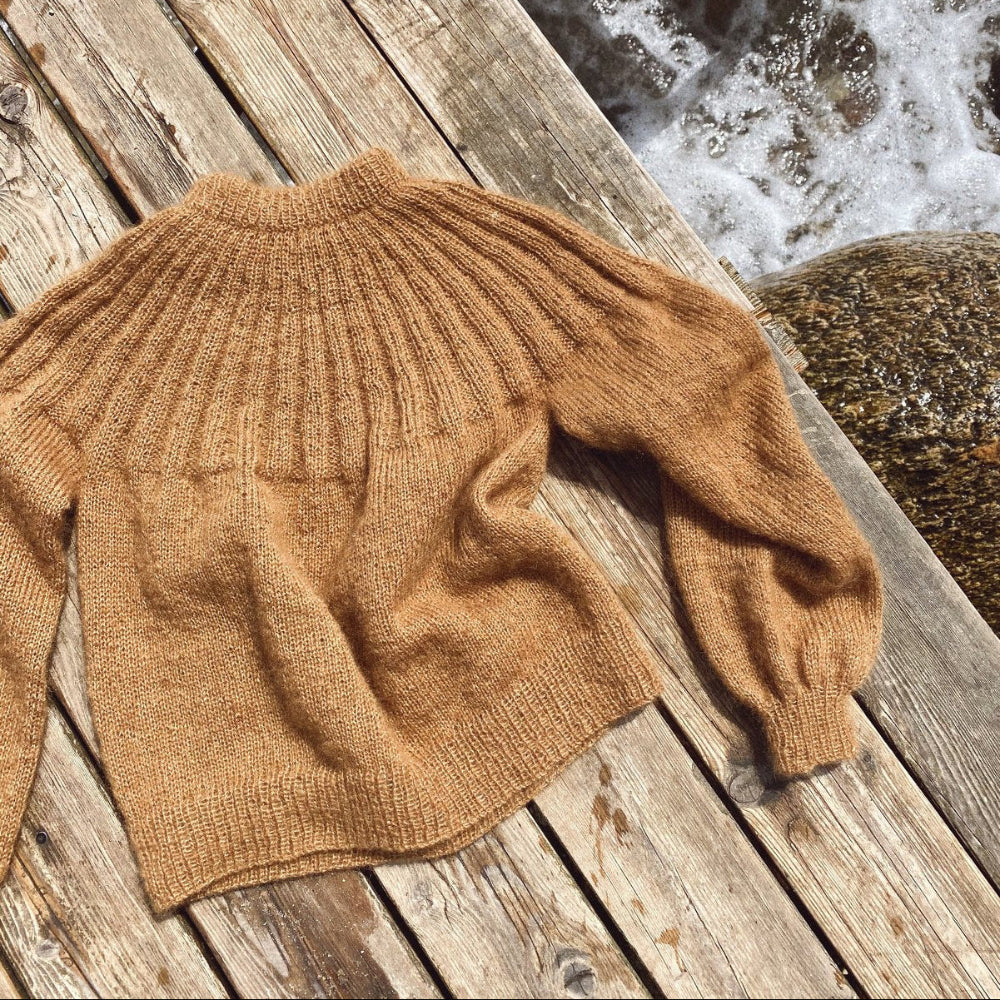 Sunday Sweater - Mohair Edition PetiteKnit - Strickpaket Mohairseide
